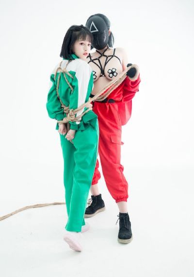 欧美大妞吃海鲜_4K天堂在线