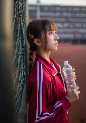 日本精品一区二区在线观看_720韩国电影在线观看