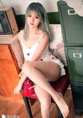 欧美贵夫人皮草官网_4K电影完整版