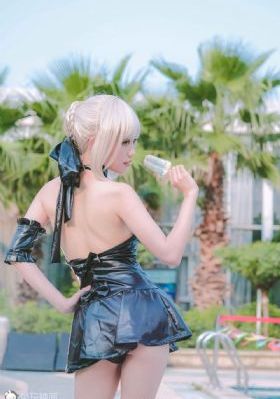欧美rapper一姐争霸_十万网红美女美酱