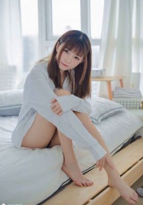 精品国产丝袜无卡_字幕高清版在线观看